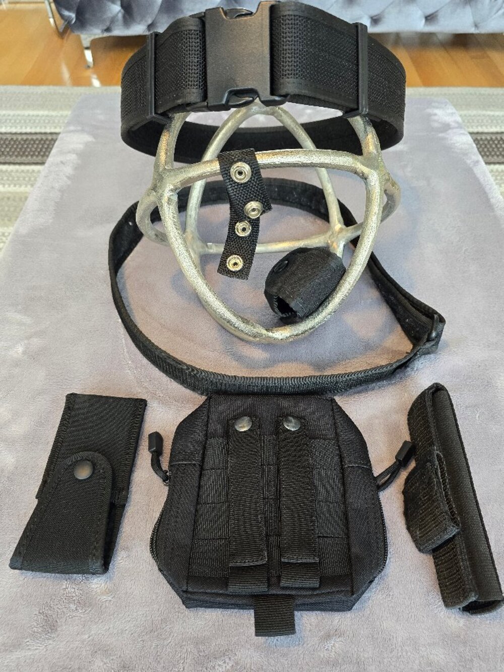 Tactical heavy inner and outer belt and pouches.